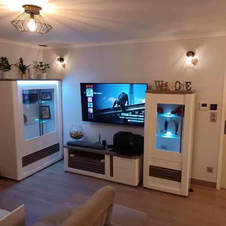 Chambre Privee/Climatisee+Tv /Petit Dejeuner Inclu/Tout Confort Невер Экстерьер фото