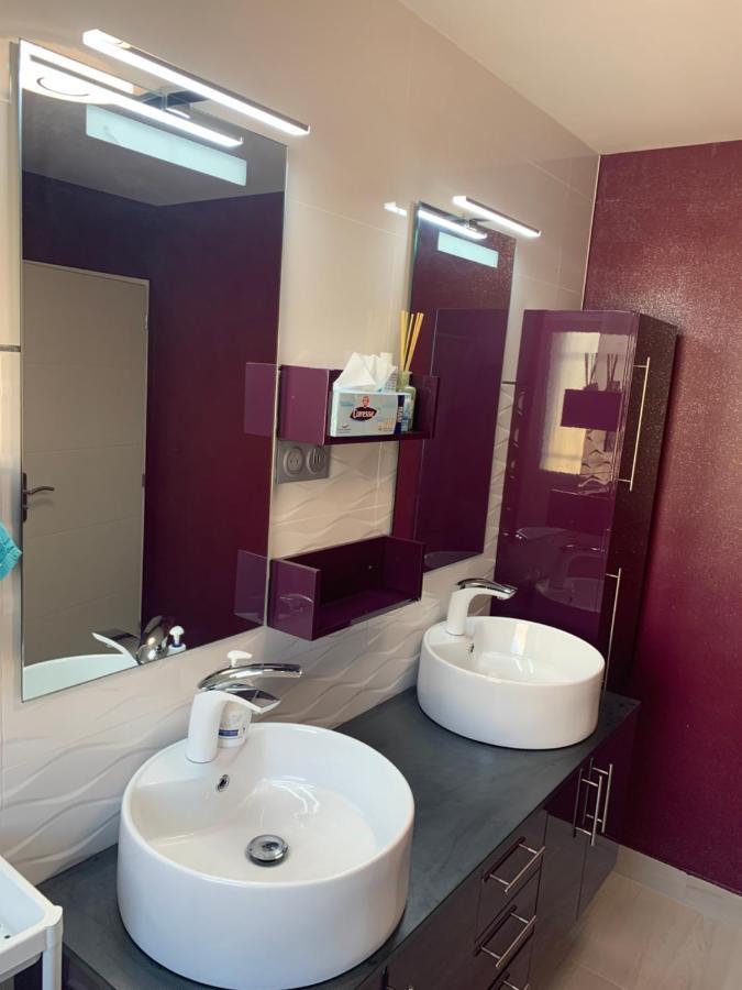 Chambre Privee/Climatisee+Tv /Petit Dejeuner Inclu/Tout Confort Невер Экстерьер фото