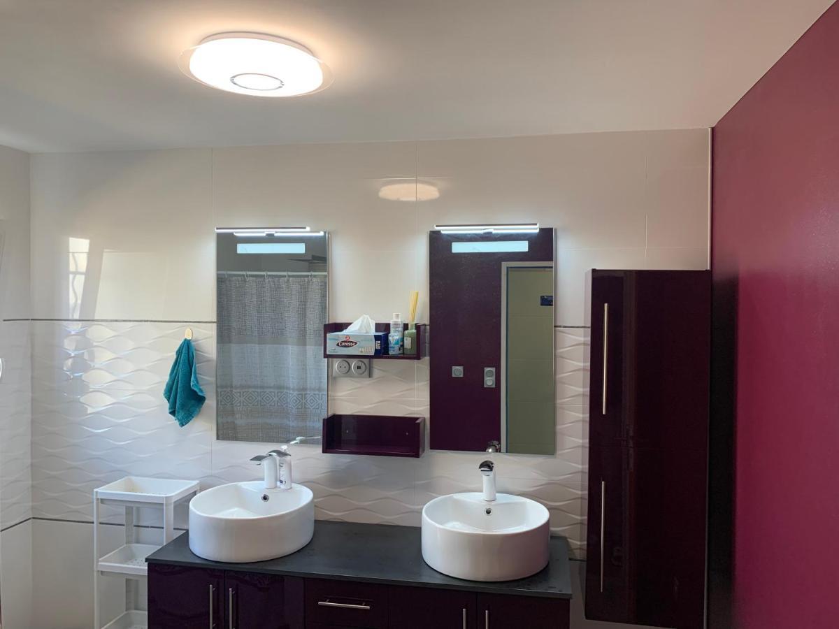 Chambre Privee/Climatisee+Tv /Petit Dejeuner Inclu/Tout Confort Невер Экстерьер фото