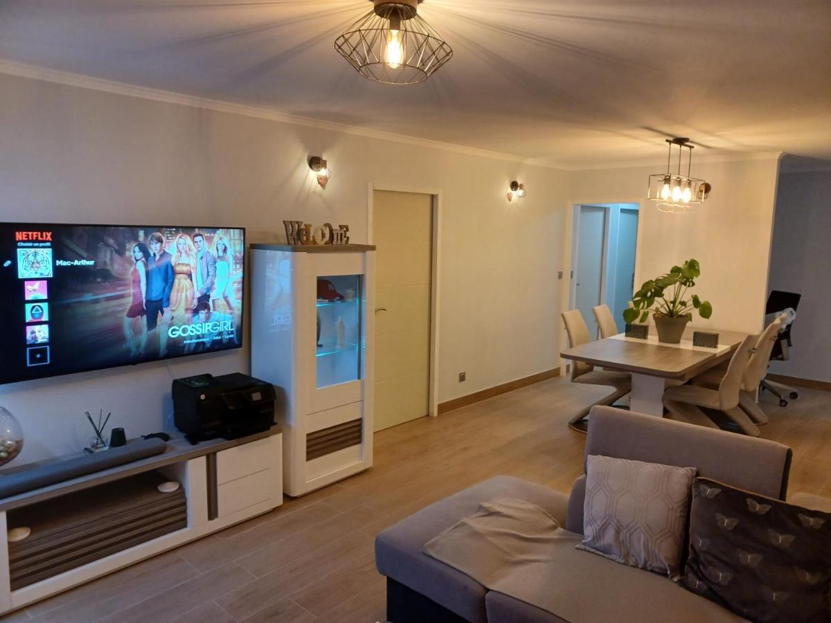 Chambre Privee/Climatisee+Tv /Petit Dejeuner Inclu/Tout Confort Невер Экстерьер фото