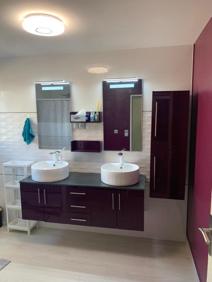 Chambre Privee/Climatisee+Tv /Petit Dejeuner Inclu/Tout Confort Невер Экстерьер фото